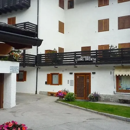 Campiglio; Dedica A Te La Calda Mansarda Di Pia *